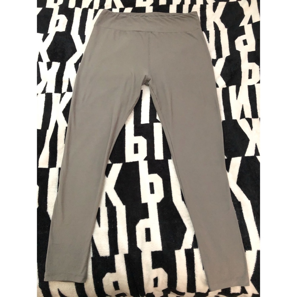 LuLaRoe TC Leggings🖤